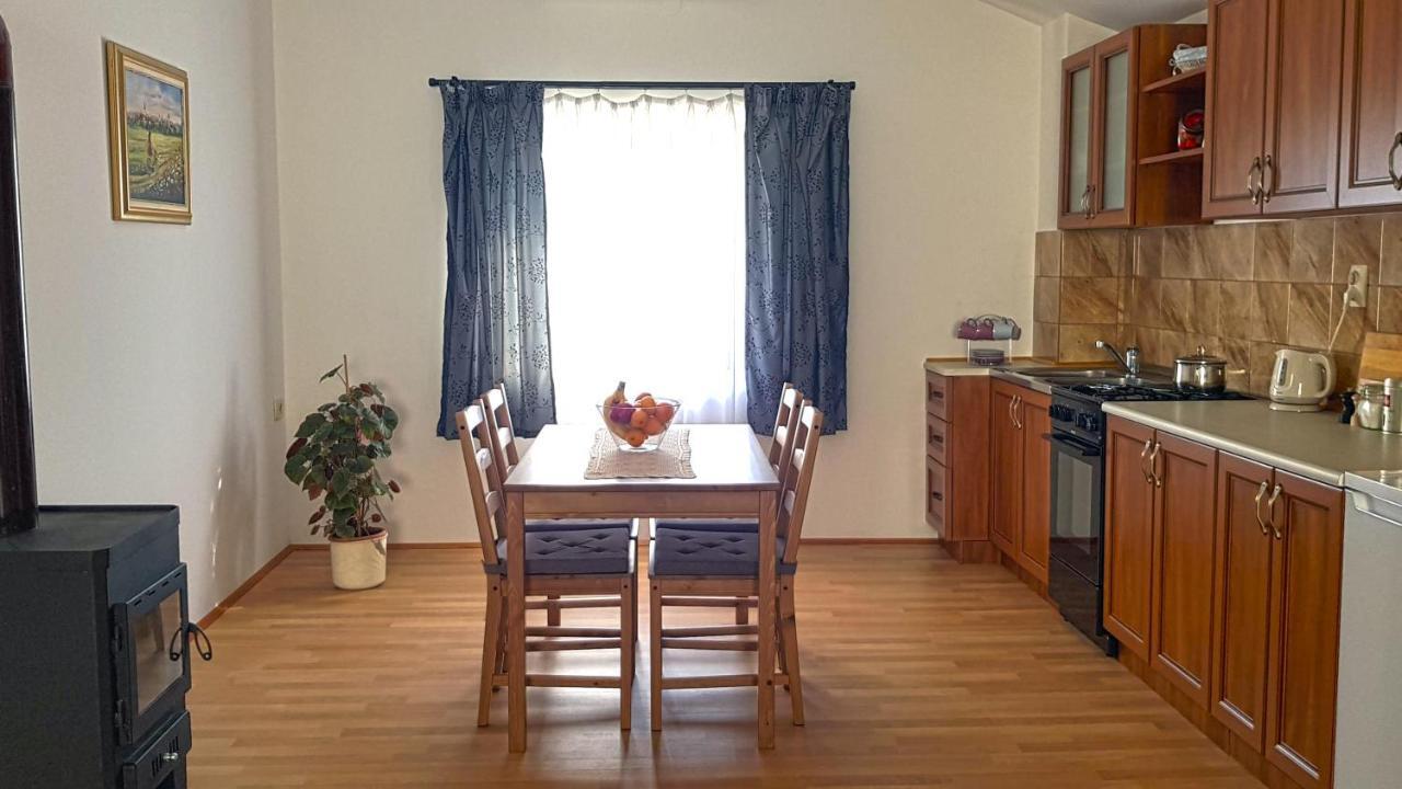Apartman 13 Krizevci Exterior photo