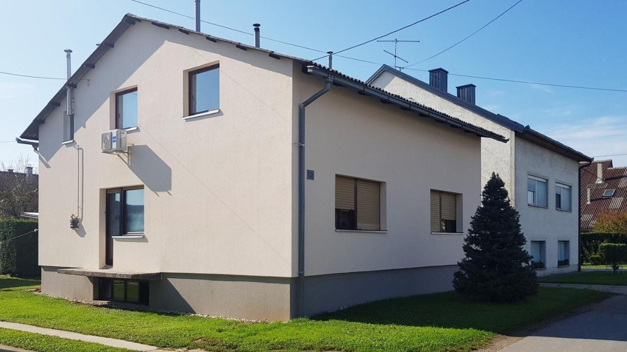 Apartman 13 Krizevci Exterior photo